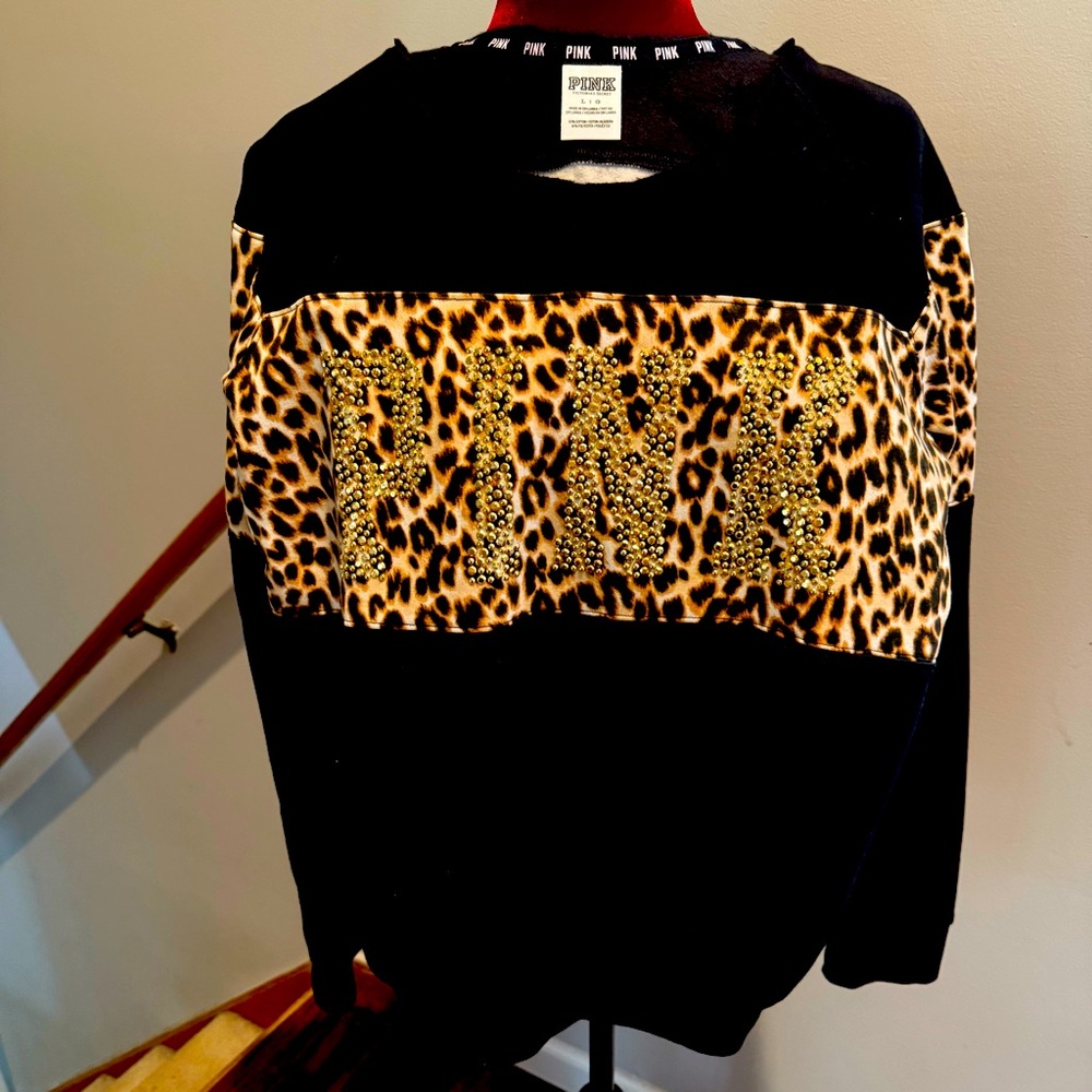 PINK Victoria's Secret Leopard Print Women’s Sweatshirt